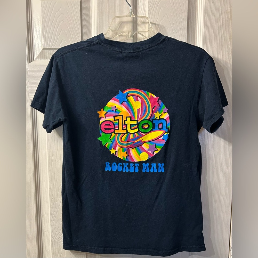 Elton Rocket Man Graphic T-Shirt size S